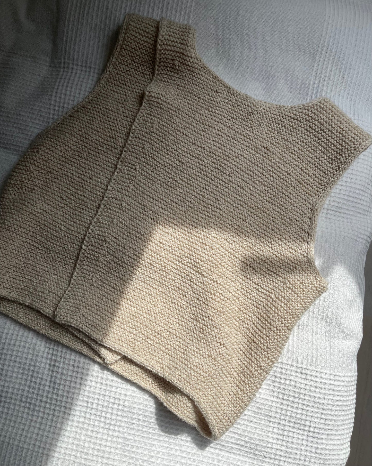 Strickpaket Umma Top von Aegyoknit aus dem Originalgarn von Isager