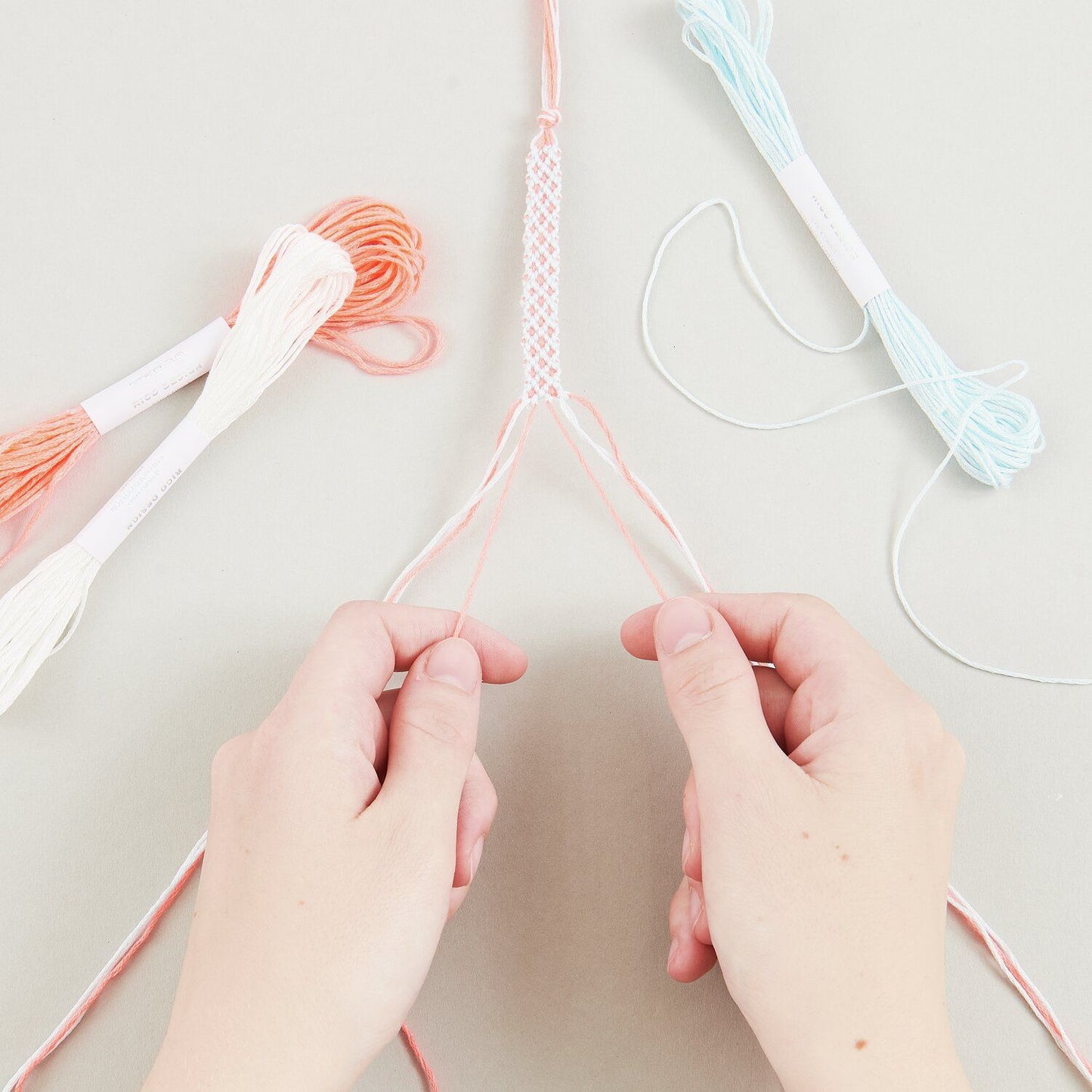 DIY Freundschaftsarmbänder Set (div. Farben)