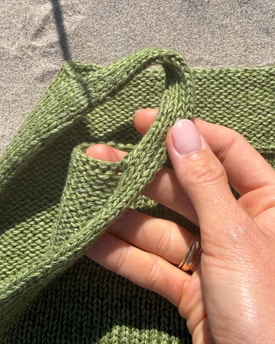 Strickpaket Emmy Top von PetiteKnit aus dem Originalgarn von Isager