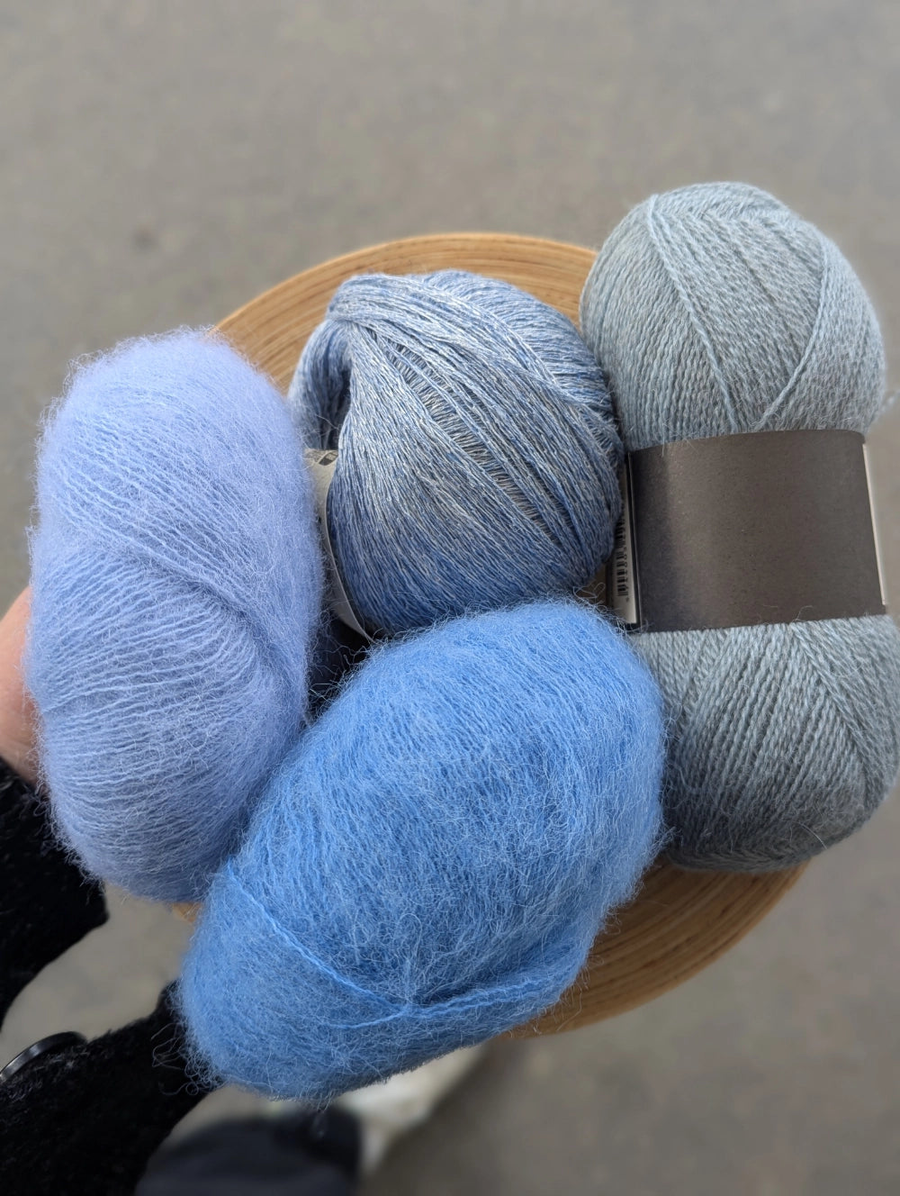 Strickpaket Busan Tee von Aegyoknit aus Hør Silke von Gepard + Beilaufgarn [Budgetversion]
