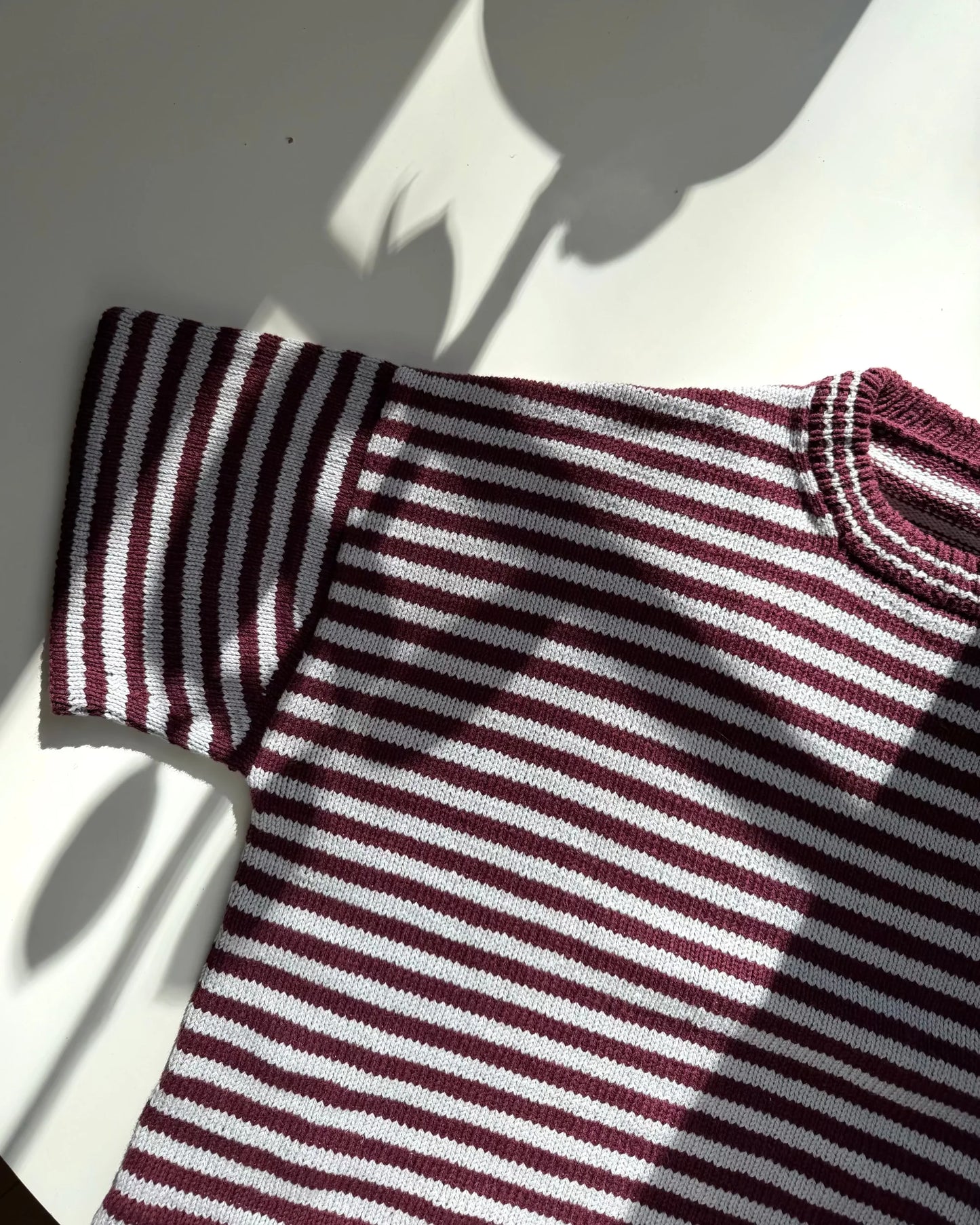 Strickpaket Noora Tee aus Line von Sandnes oder Petunia von Rauma (EN)