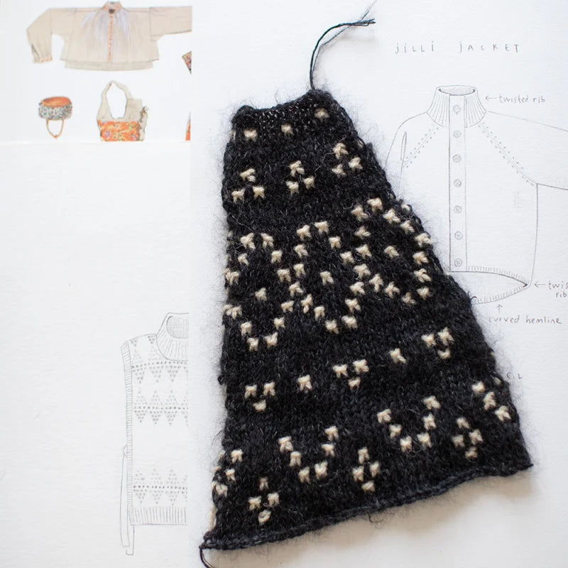 Strickset Midnight Mirage Top von Anne Ventzel aus dem Originalgarn von Isager