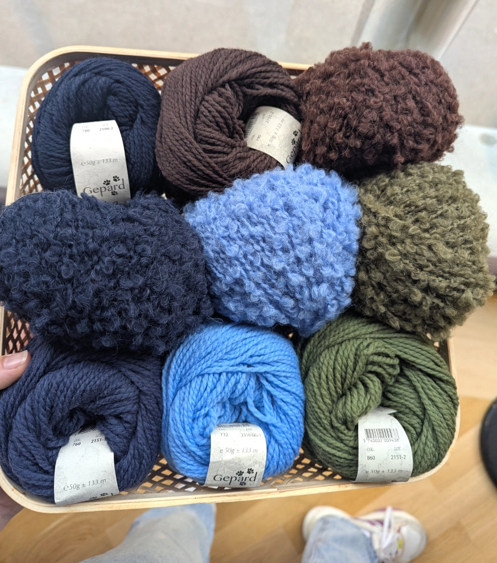 Strickpaket Fluffy Fleece Vest von Knit mit Jo aus dem Originalgarn von Gepard (opt. mit Anleitung)