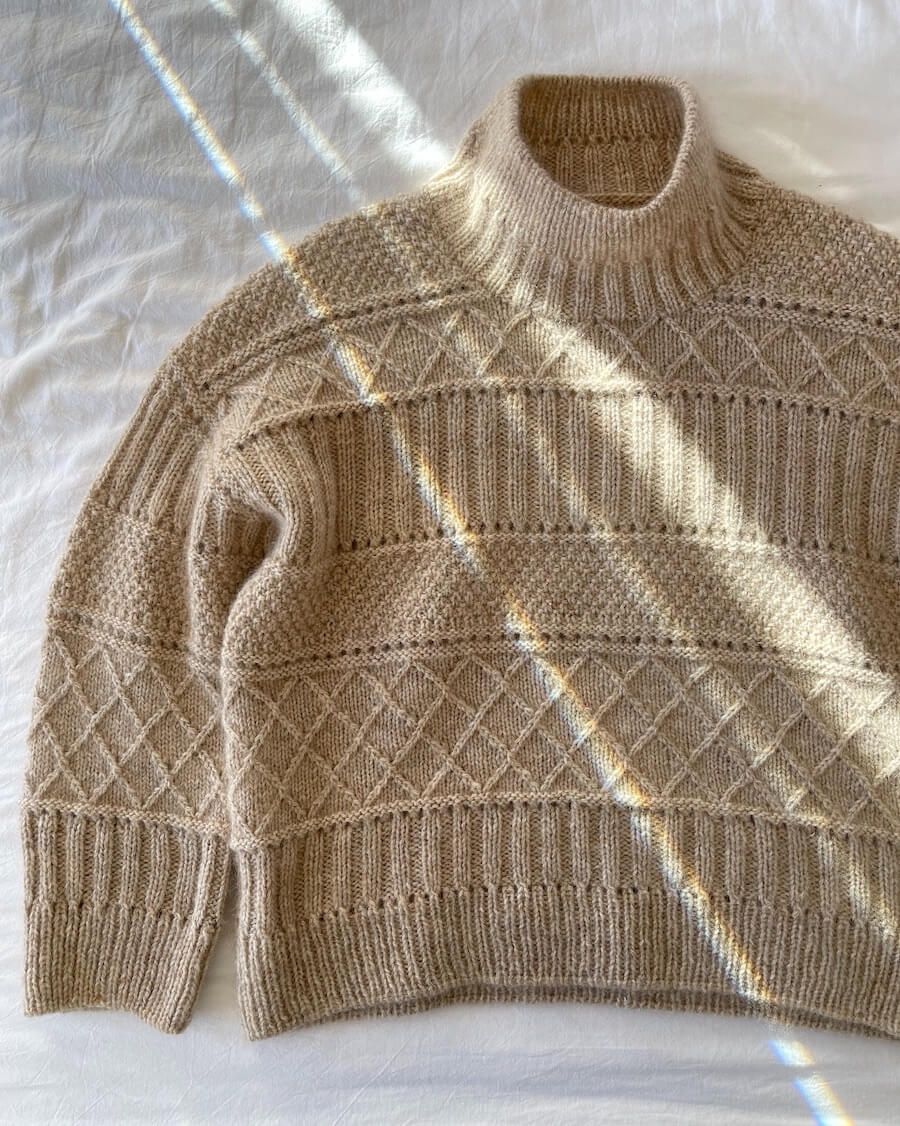 Strickpaket Ingrid Sweater von PetiteKnit aus dem Originalgarn von Isager