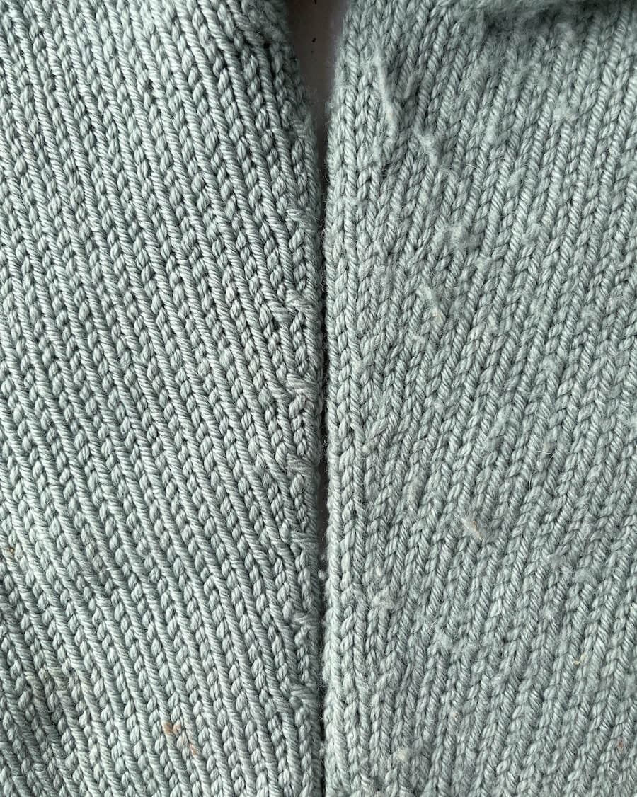 "Refresh Your Knit With PetiteKnit" - Lint Remover (Fusselrasierer)